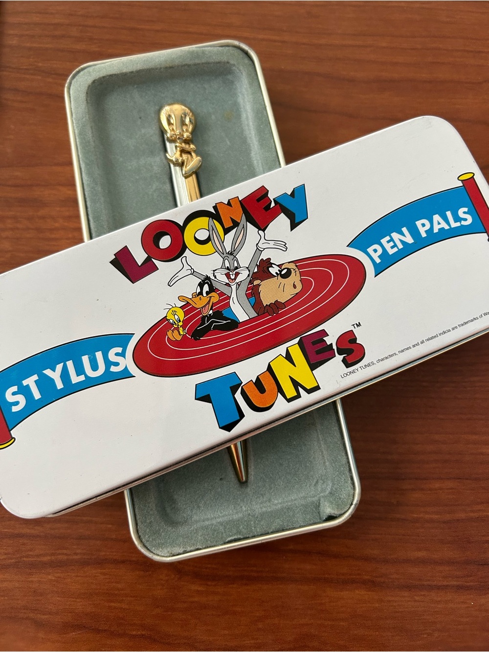Looney Tunes “Tweety” Gold/Silvertone Stylus Pen Pals Blue Ink Pen & Metal Tin